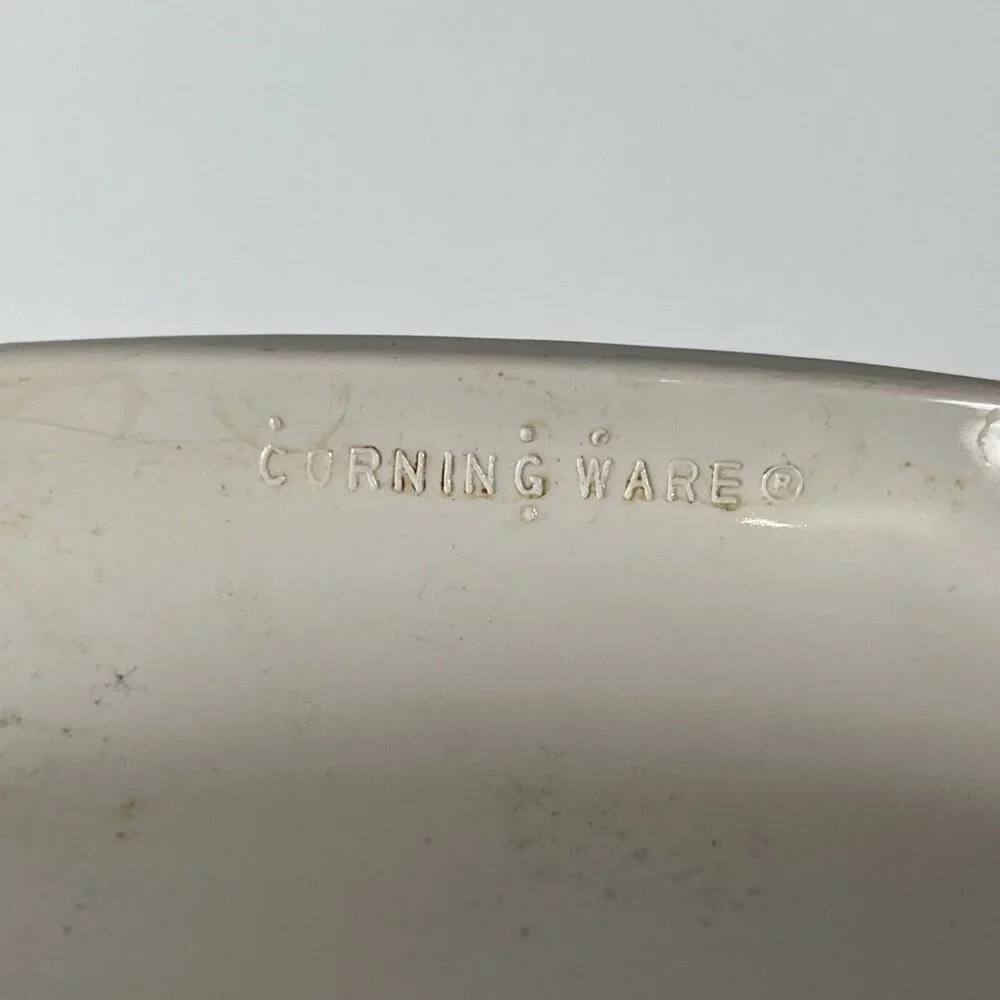 Corningware Abundance 2L Covered Casserole Pyrex Lid fruit design